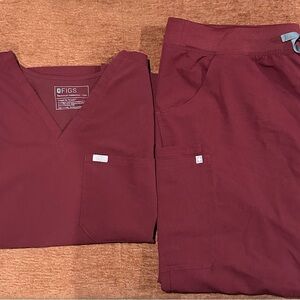FIGS Burgundy Scrub Set